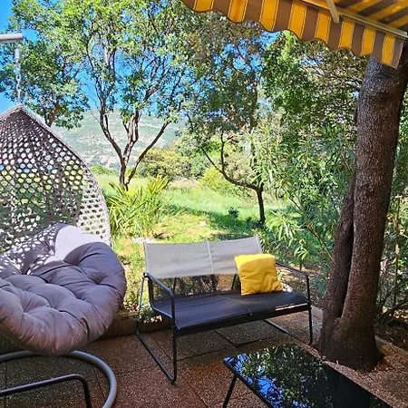 Adriatic Apartment *