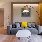 Adriatic Apartment *