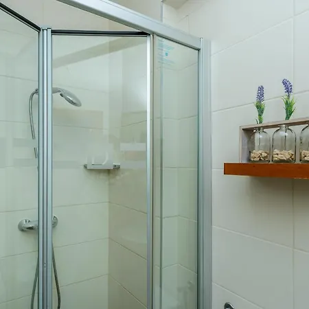 Adriatic Apartamento *