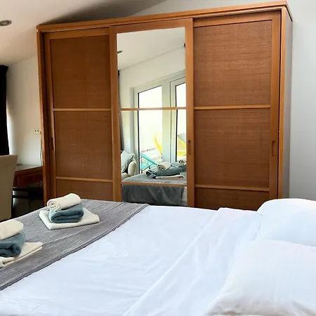 亚得里亚海度假公寓 *